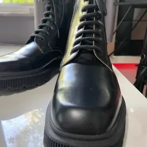 Gucci | Shoes | Gucci Men Boots 624653 Size Brand New Comes  display picture 3